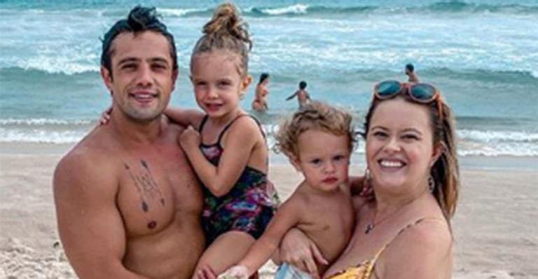 Esposa de Rafael Cardoso, Mari Bridi rebate críticas sobre sua aparência física