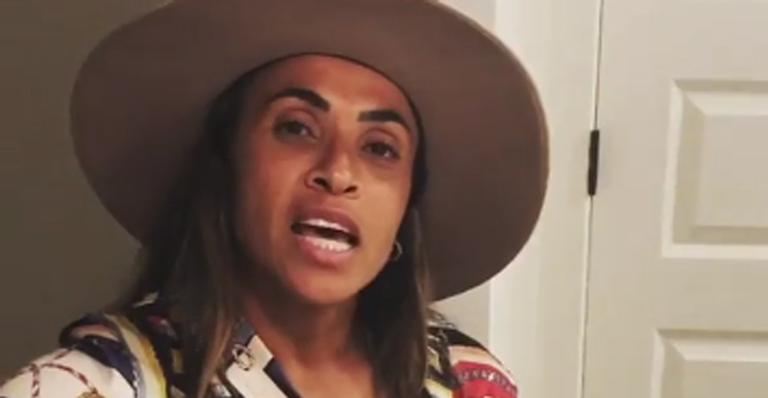Marta comemora a recuperação da namorada: ”Hoje só quero agradecer”