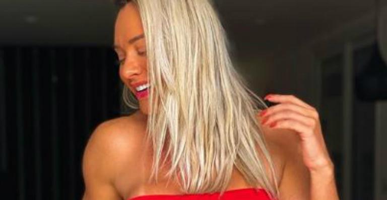 Juju Salimeni mostra barriguinha chapada e pernões musculosos para Carnaval: ”Quase pronta!”