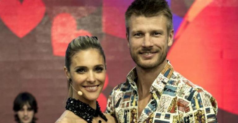 Rodrigo Hilbert comove web com momento íntimo entre Fernanda Lima e a bebê