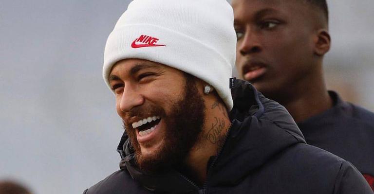 Neymar Jr se diverte na web ao postar vídeo falando do carnaval de 2020: ‘Dessa vez não terá polêmica’