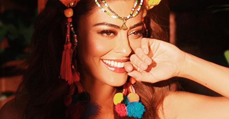 Juliana Paes mostra underboobs com biquíni micro e recebe elogio de Gianecchini: ”Gatona”