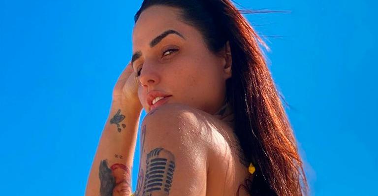 Vinte quilos mais magra, Perlla dá surra de bumbum com antes e depois: ”Amando cada mudança”