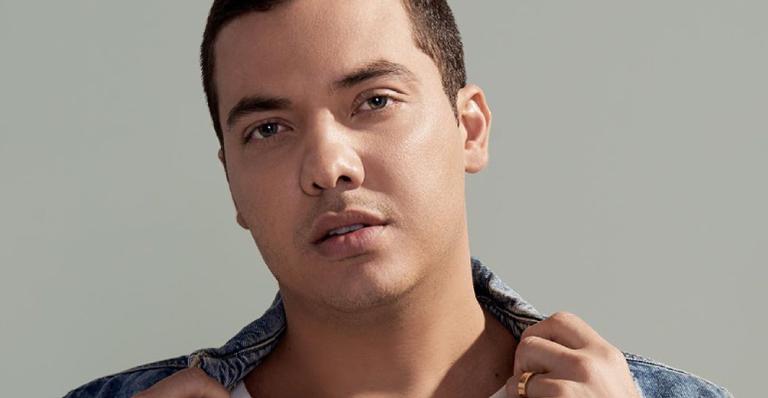 Colorido! Wesley Safadão renova visual mais uma vez e surpreende fãs com cabelo roxo