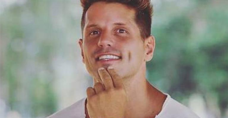 Ex-BBB Fernando Fernandes anuncia novo amor e assume namoro com modelo internacional