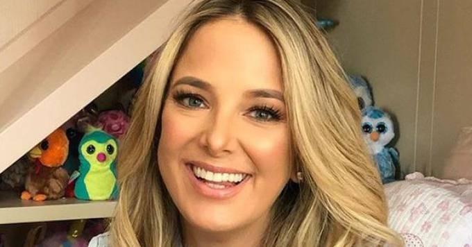 Ticiane Pinheiro posta fotos encantadoras da caçula: ‘Com Manu é carnaval todos os dias’