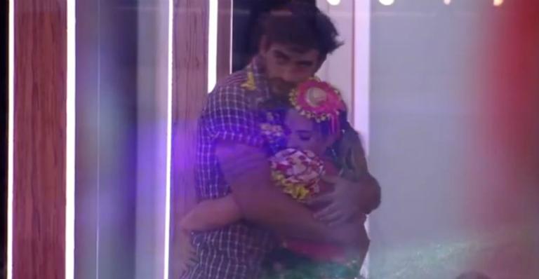 BBB 20: Reconciliados! Guilherme escuta conversa de Gabi e se declara: ”Sempre vou cuidar de você”
