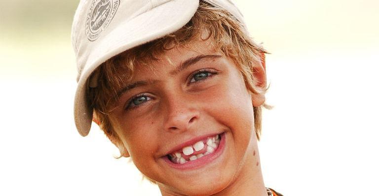 Lembra dele? Ex-ator mirim Eike Duarte revela que será papai: ”Amor gerando frutos”