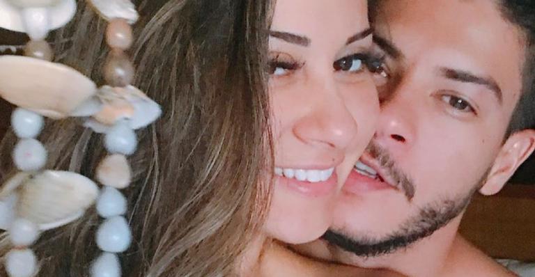 Mayra Cardi faz homenagem de aniversário emocionante a Arthur Aguiar: ”Minha maior paixão”