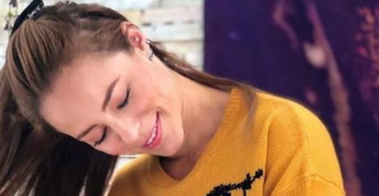 Paolla Oliveira derrete web ao posar plena com sua companheira: ”Pessoas gatas”
