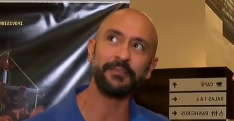 Irandhir Santos se pronuncia após levar tapa de colega de elenco: ”Doeu muito”