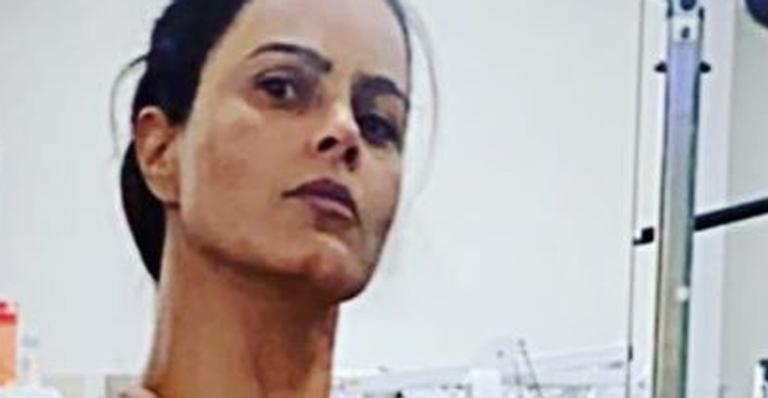 Luciele di Camargo surge sequinha ao posar na academia de legging e regata: ”Gostosa”