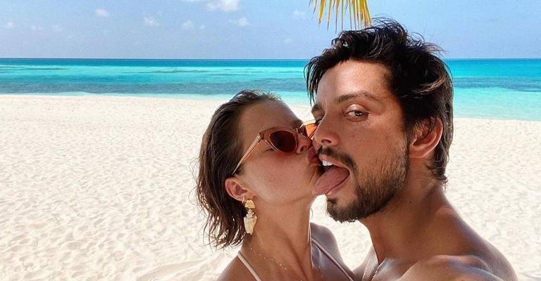 Rodrigo Simas e Agatha Moreira se divertem com duplo sentido em dia de academia: ‘Sem foco’