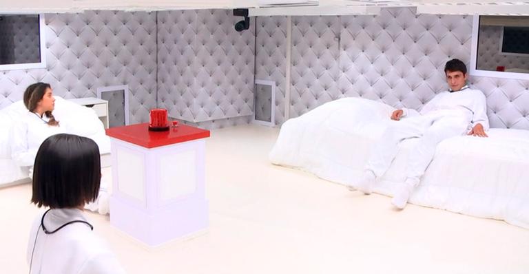 BBB20: Teto do Quarto Branco abaixa, espreme e assusta confinados
