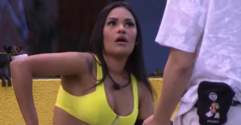 BBB20: Flayslane se revolta com voto de Felipe Prior, chuta móvel e dispara: ”Vontade de socar”