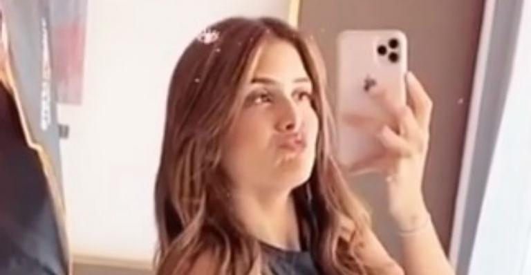 Grávida, Letícia Almeida ostenta barrigão de 7 meses e web se impressiona: ”Espichou do nada”