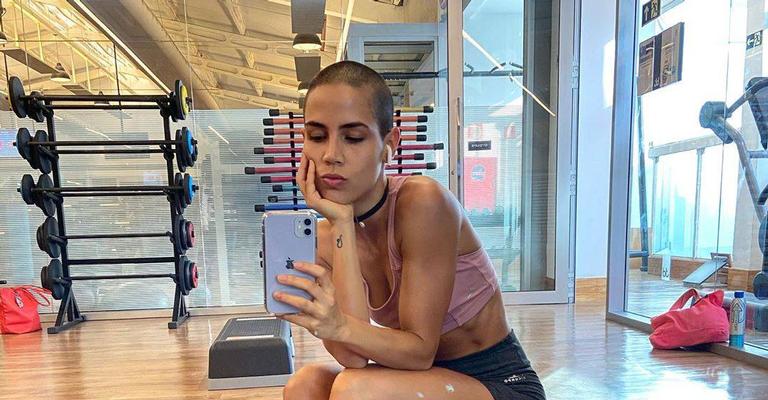 Pérola Faria posa plena de lingerie em clique e fala de amor próprio: ‘A real beleza vem de dentro’