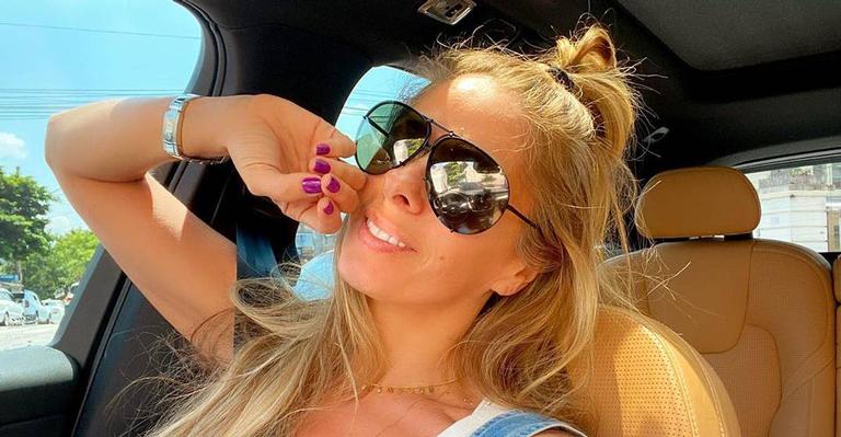 Adriane Galisteu se prepara para mais um dia de treinos e convoca seguidores: ‘Bora suar’