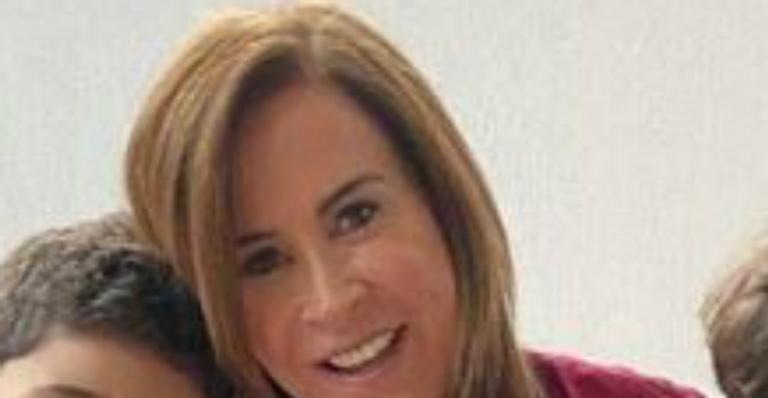 Fofura! Zilu Camargo resgata clique coladinha nos netos e lamenta saudades: ”Como sinto falta”