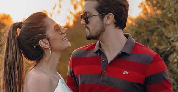 Luan Santa faz aniversário e recebe homenagem da noiva: ”Você é luz”
