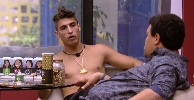 BBB20: Felipe Prior e Babu planejam próximo Paredão e analisam os confinados: ”Quem nunca foi?”