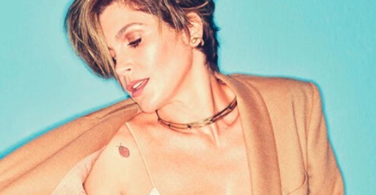 Flávia Alessandra causa alvoroço ao posar só com sutiã transparente e calcinha: ”Ô louco, meu”