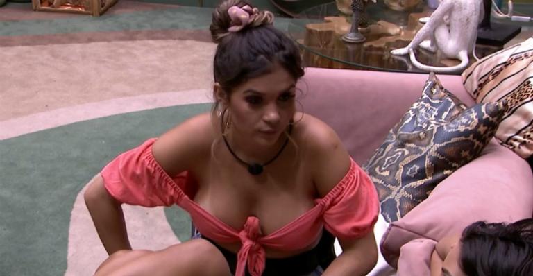BBB20: Gizelly acusa Flayslane de ter se aproximado de Mari por interesse: ”Oportunismo”