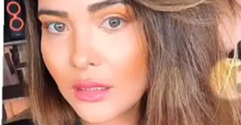 Geisy Arruda exagera no zoom e acaba, mostra demais lá embaixo e entrega segredo