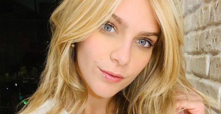 Isabella Santoni relembra ensaio fotográfico nu com namorado e arranca elogios da web: ”Obra de arte”