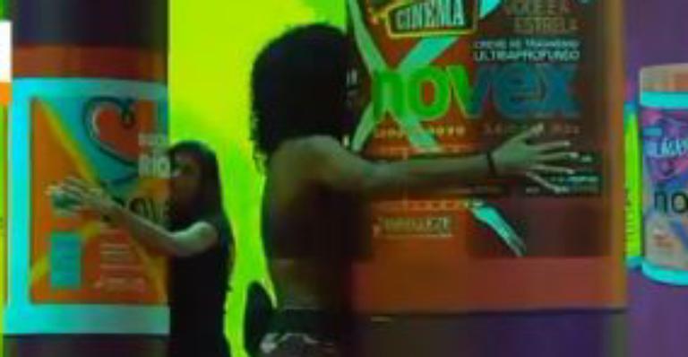 BBB20: Restam duas! Após 19 horas, sister escorrega e está fora da disputa pela liderança