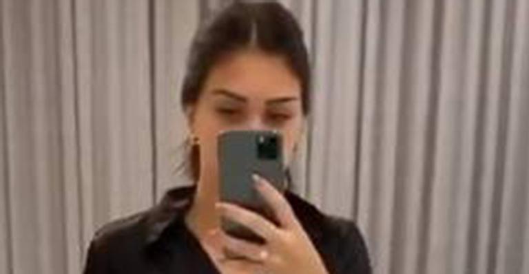 Flávia Pavanelli exibe seu novo quarto e deixa fãs perplexos: ”É do tamanho da minha casa inteira”