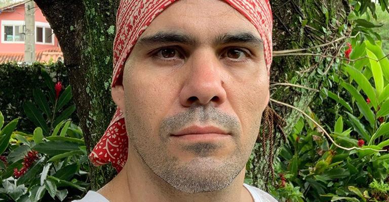 Nas redes, Juliano Cazarré desabafa após mudar rotina por coronavírus: ”Tudo é tão frágil”