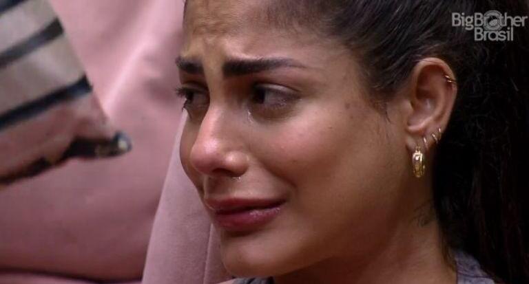 BBB20: Aos prantos, Mari Gonzalez chora por ter perdido a liderança e é consolada