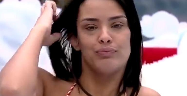 BBB20: Ivy debocha de momento doloroso de Thelma e fãs detonam: ”Cobra criada”