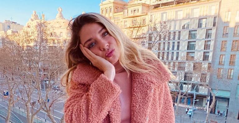 Luma Costa lamenta distância no aniversário da mãe: “Não vou conseguir te dar aquele abraço”