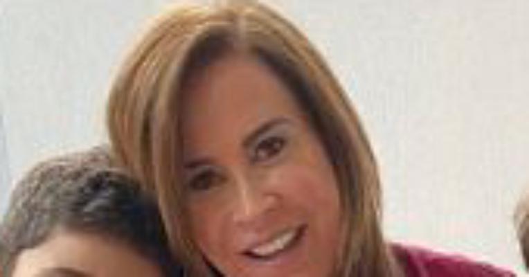 Presa nos EUA, Zilu Camargo celebra oito meses do caçula e lamenta saudades