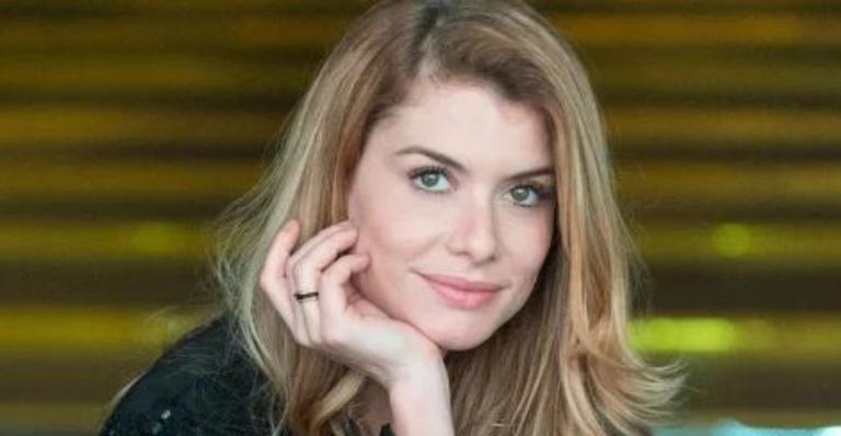 Ele cresceu! Alinne Moraes divide raríssimo clique do filho e beleza impressiona: ”A cara da mãe!”