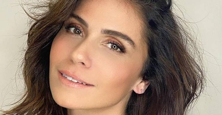 Com clique sensual, Giovanna Antonelli reflete sobre amizade verdadeira