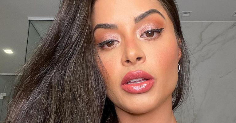 Aline Riscado surge ‘voando’ ao mostrar toda sua elasticidade e choca a web: ”Espetáculo”
