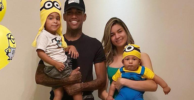 Craque do Santos vive drama após filho de nove meses cair na piscina e se afogar