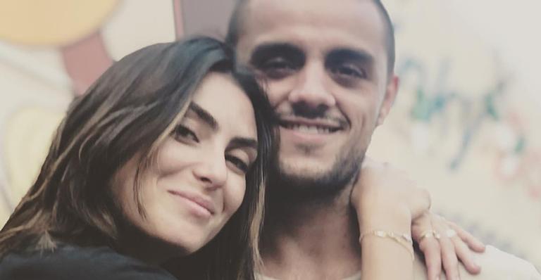 Felipe Simas emociona web ao fazer homenagem lindíssima aos filhos: ”É o que me faz acordar”