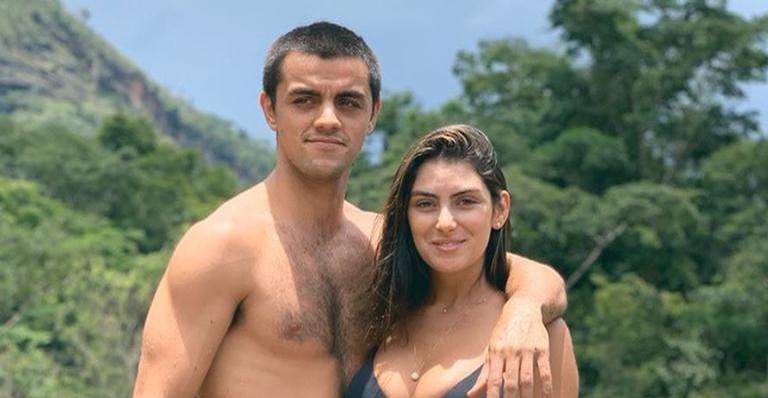 Mariana Uhlmann se declara para Felipe Simas: “Sinto seu cheiro pela foto”
