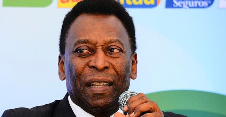 Debilitado por problemas renais, Rei Pelé perde o irmão do meio aos 77 anos