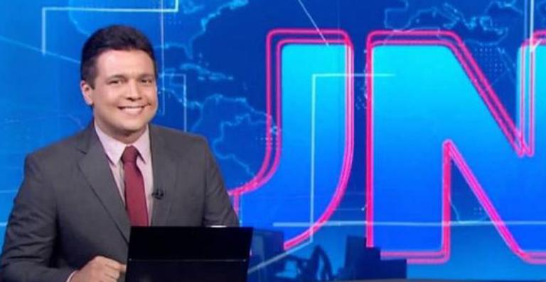 Apresentador do Jornal Nacional vence coronavírus e recebe alta médica