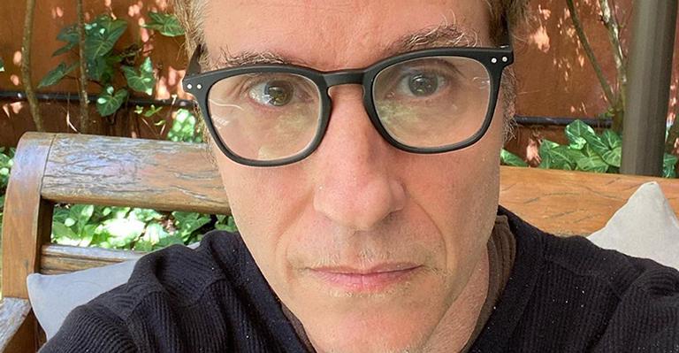 Coronavírus: após drama, Dinho Ouro Preto revela melhora na saúde: ”Estou ganhando”
