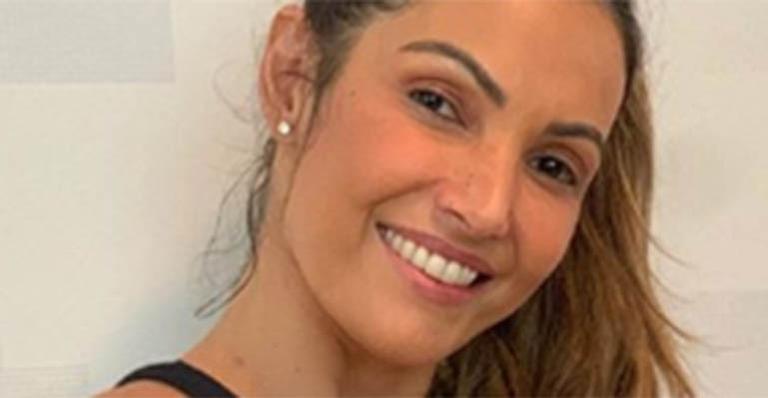 Patrícia Poeta exibe corpo magérrimo e barriga trincada após o treino: ”Descabelada e suada”