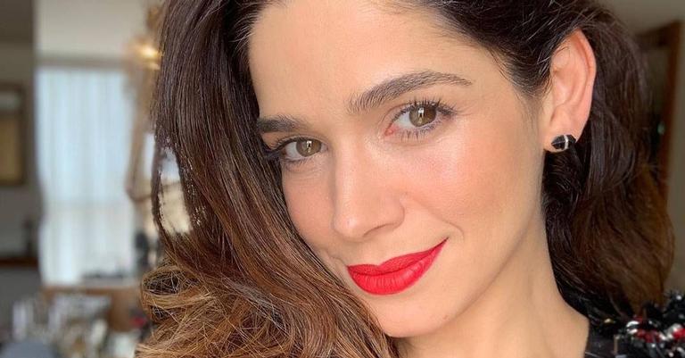 Sabrina Petraglia surge em foto encantadora com o filho e se derrete: ‘Sextou com esse sorrisão pra vocês!’