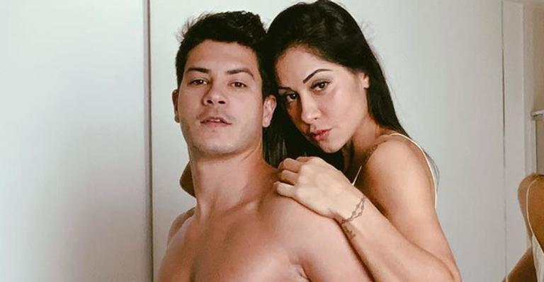 Mayra Cardi mostra clique picante com Arthur Aguiar e entrega vida íntima durante quarentena: ”Pegando fogo”