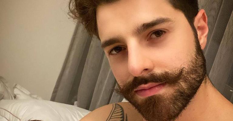 Alok surge descabelado na web e se diverte muito com os fãs: ‘Estou parecendo uma calopsita’