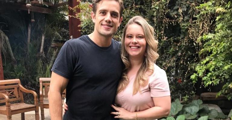 Ela cresceu! Filha primogênita de Mari Bridi e Rafael Cardoso surge grandona coberta de urucum